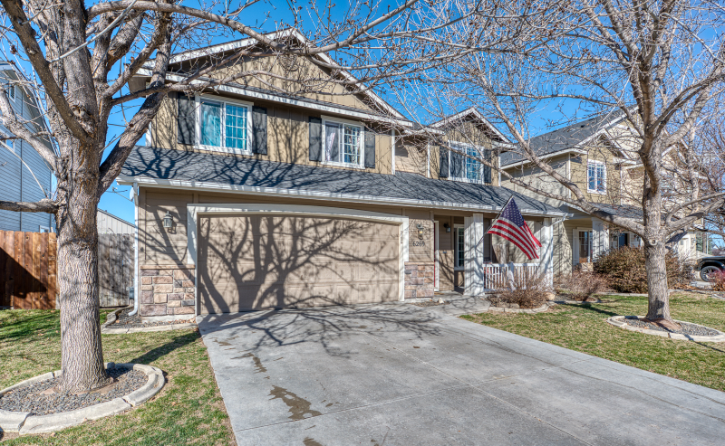 6269 S Cheshire Ave - Photo 2 of 35