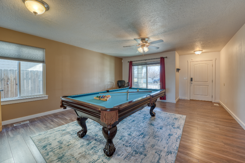 6269 S Cheshire Ave - Photo 6 of 35