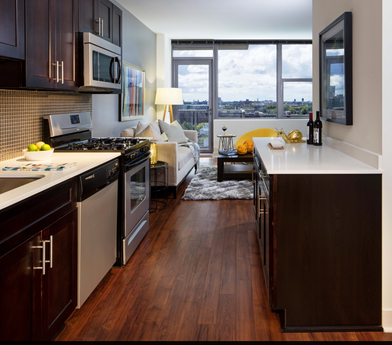 1205 N Wells St - Photo 2 of 11