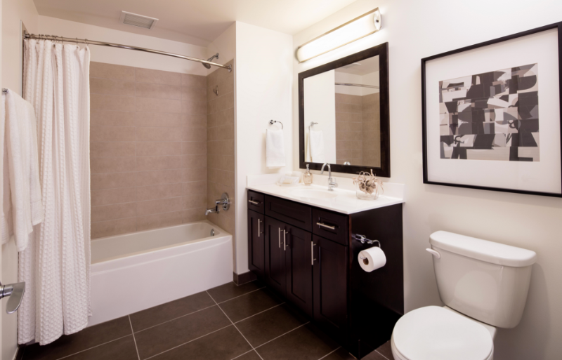 1205 N Wells St - Photo 4 of 11