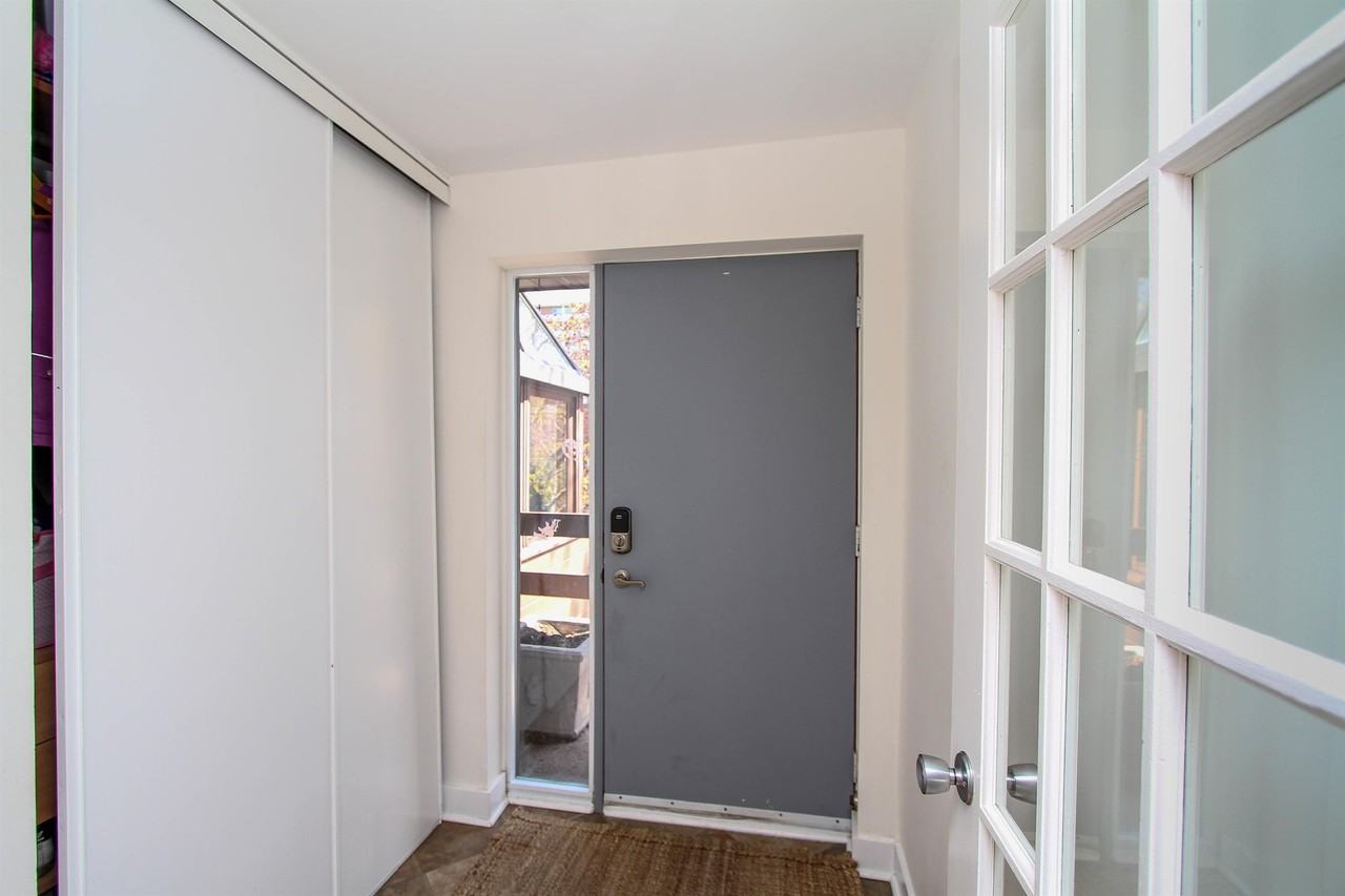 377 Rue Wilbrod Street - 1 #1 - Photo 2 of 35