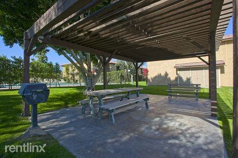 Villa Del Sol Apartments - Photo 2 of 9