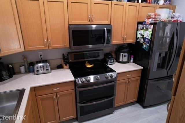 5146 Stagecoach Dr - Photo 2 of 8