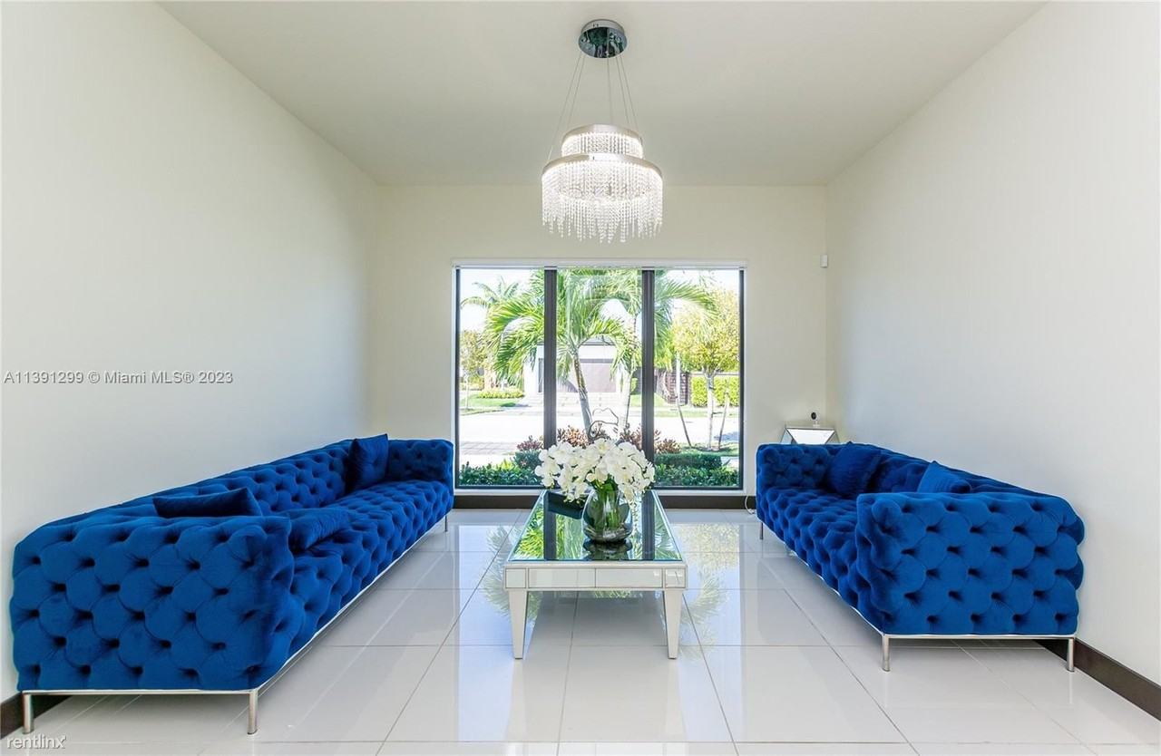 8814 Nw 154th Ter - Photo 2 of 21