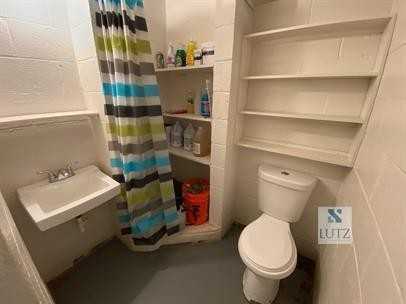 RE09 Ambrose Hotel Apartments 3720 Gardner Ave, Kansas City, MO 64120