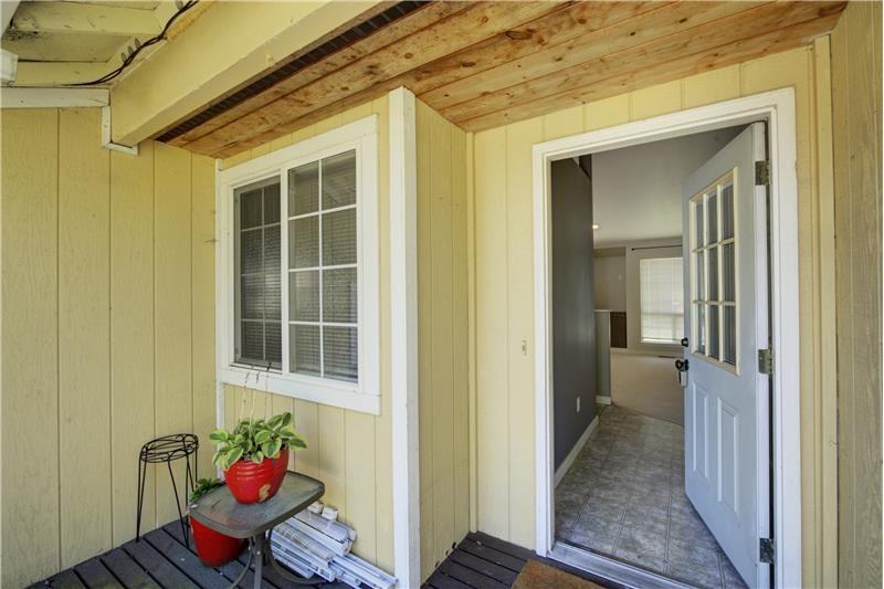 11341 8th Ave Ne - Photo 2 of 23