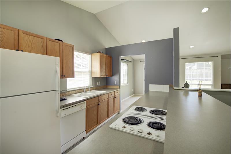 11341 8th Ave Ne - Photo 3 of 23