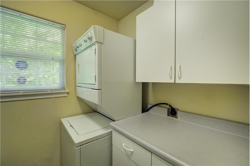 11341 8th Ave Ne - Photo 5 of 23
