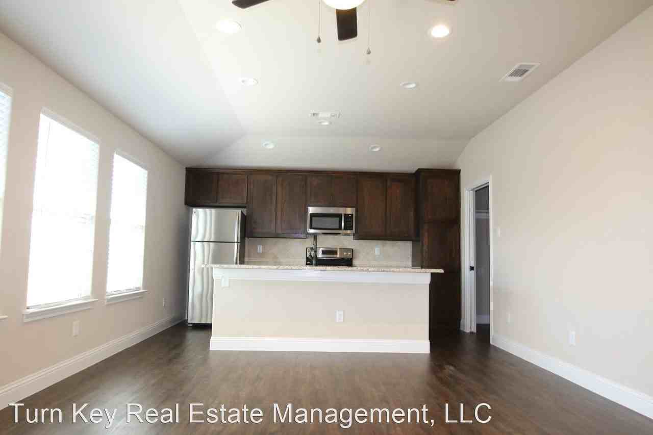 1316-1320 White Sand Dr. - Photo 2 of 14