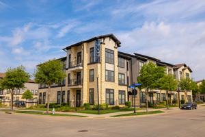 featured image of 2801 Brazos Blvd