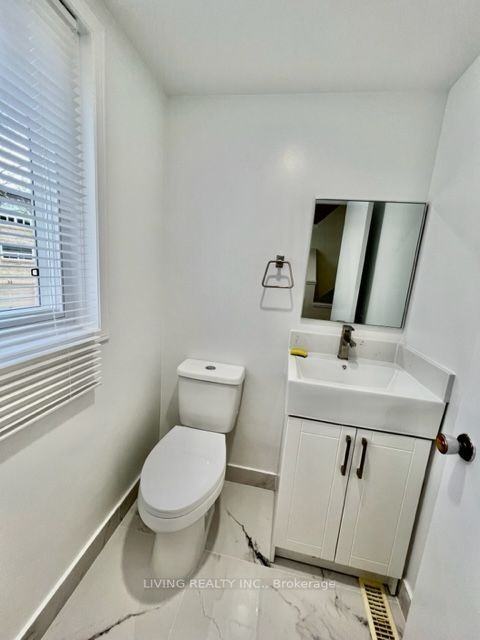 36 Courville Coachway - Photo 3 of 6