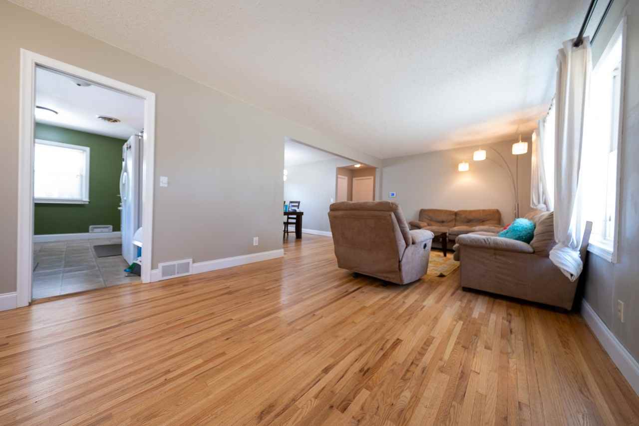 9924 Columbus Ave S #1 - Photo 4 of 31