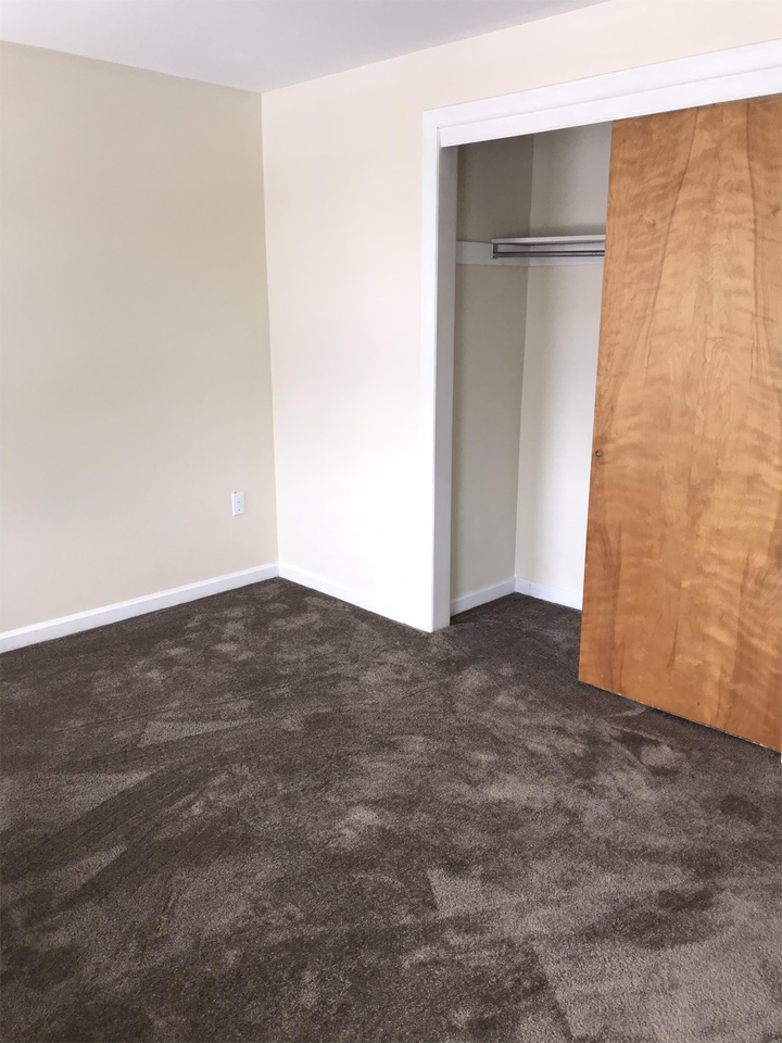 331 E Main St #5 - Photo 7 of 10