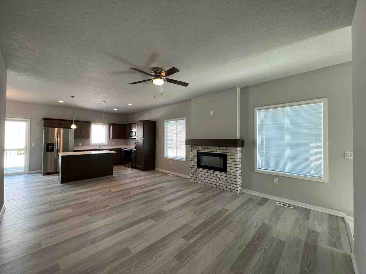 616 1st St Nw #1 - Photo 2 of 20