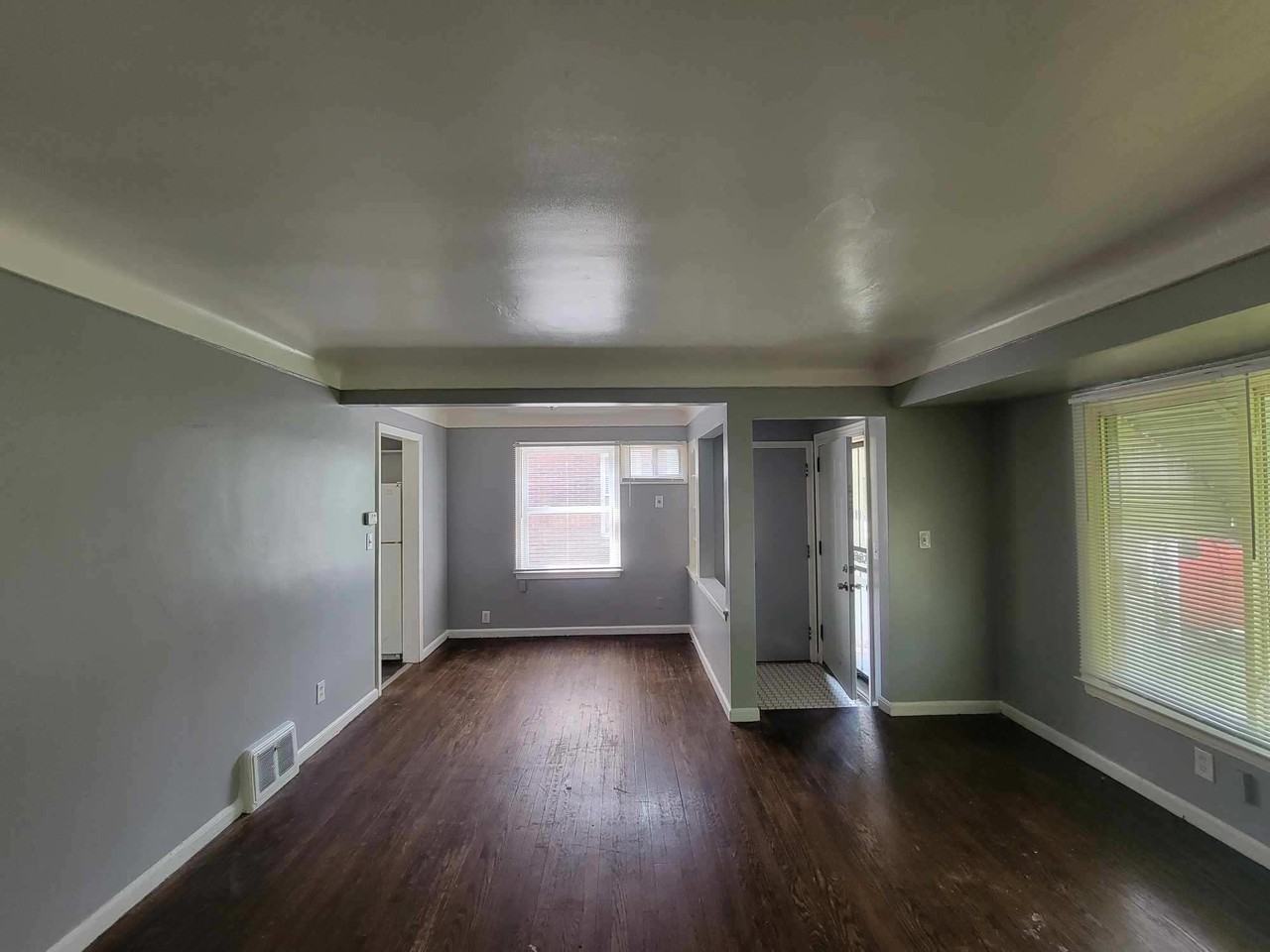 9554 Westwood St #1 - Photo 5 of 11