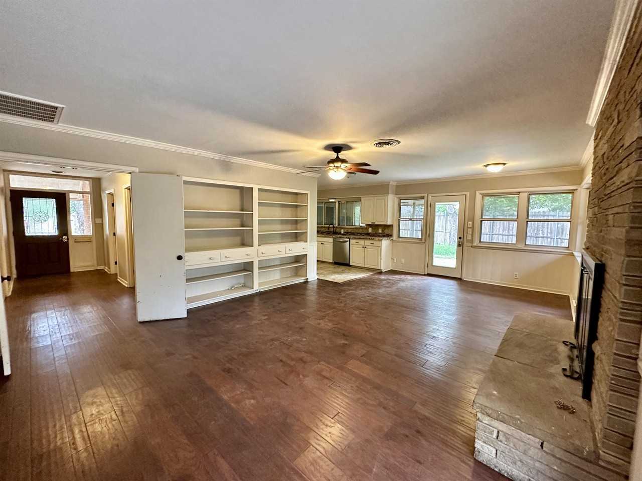 1926 Laurelwood Dr #1 - Photo 6 of 41