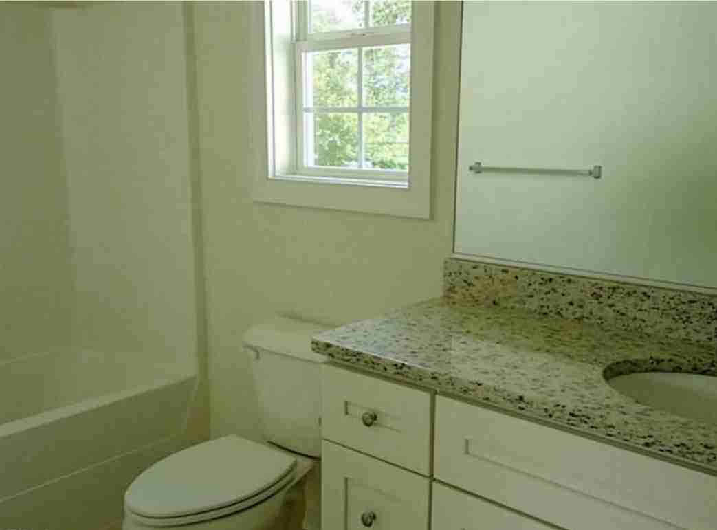 934 Woronoca Ave #1 - Photo 7 of 12