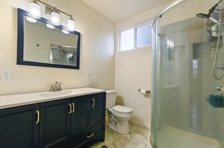 328 Percy Ave #1 - Photo 7 of 9