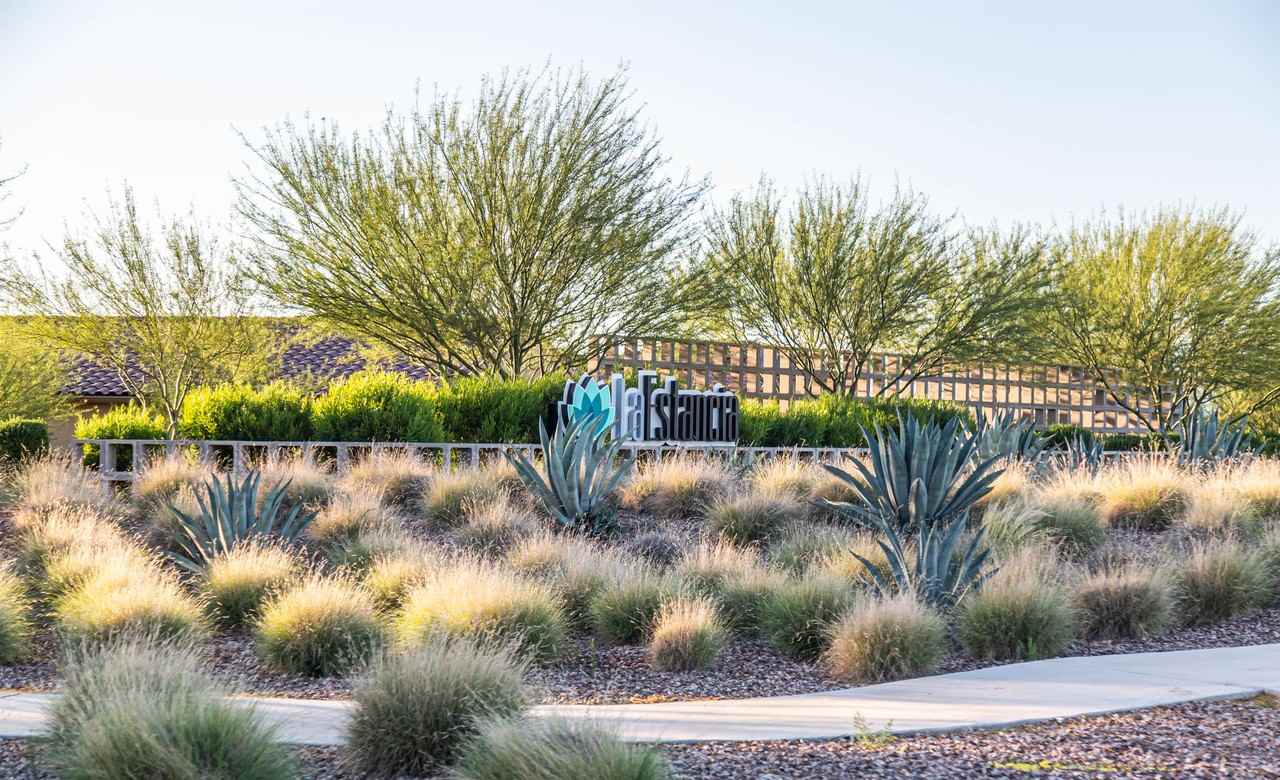 7387 S Via Plaza Del Maya #1 - Photo 2 of 28