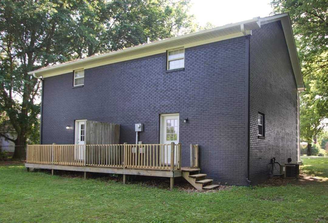 216 Sycamore St #B - Photo 7 of 12