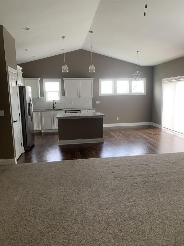 16008 Springbrook Trl #1 - Photo 4 of 34