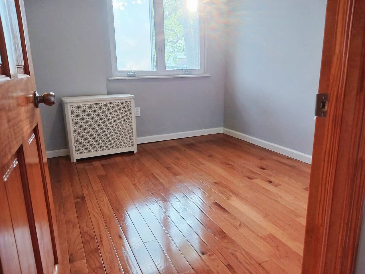 East 21st Street #2f - Photo 3 of 10