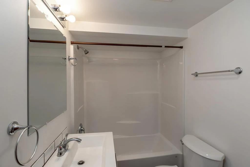 2825 S Ivory St - Photo 3 of 21