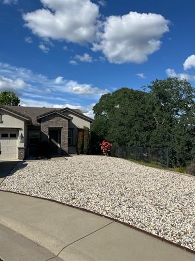 209 Elvenden Ct - Photo 3 of 4