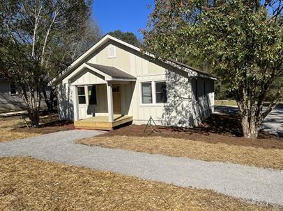 673 E Main St - Photo 2 of 19