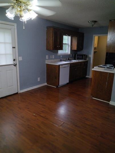 202 Canova Dr - Photo 2 of 6