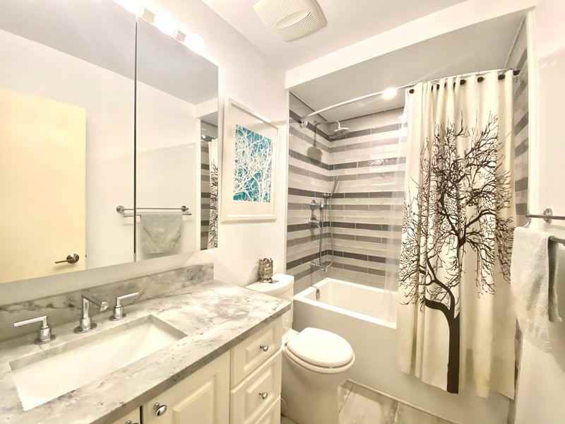174 Gladstone Ave - Photo 3 of 12