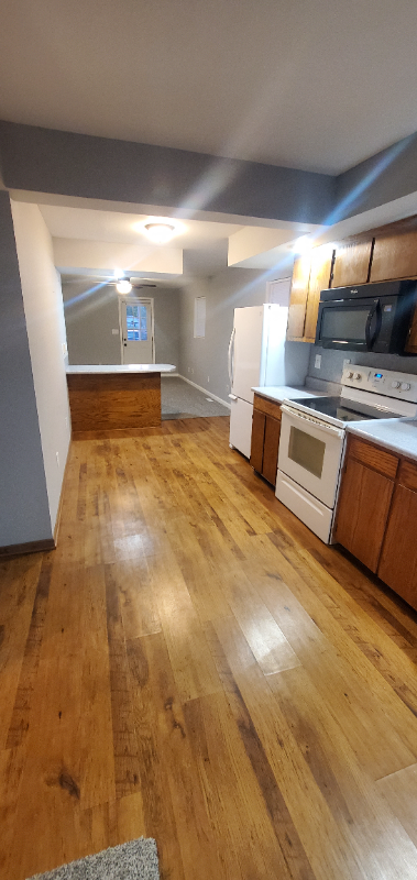 1022 S Hancock St - Photo 4 of 17