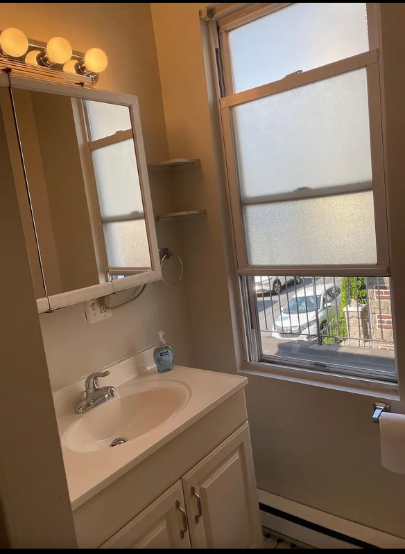 4720 Princeton Ave #2nd - Photo 3 of 14