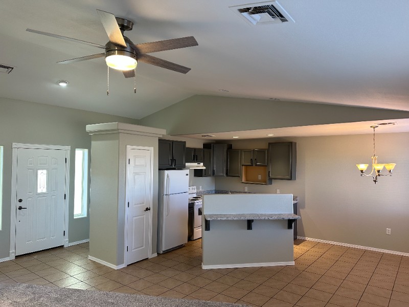910 W 7th St S - Photo 3 of 17