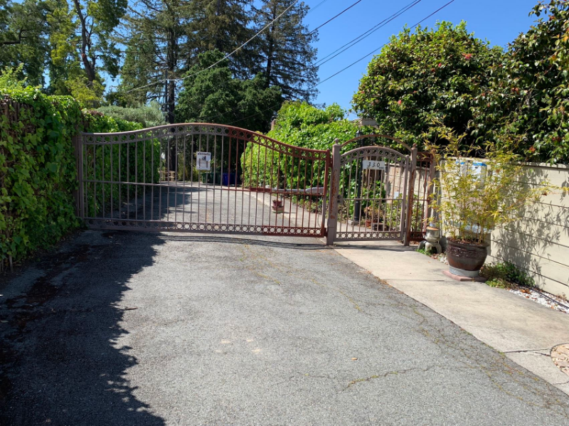 330 Sheridan Ave - Photo 2 of 31