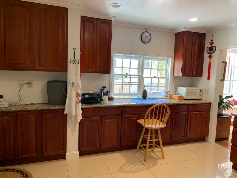 330 Sheridan Ave - Photo 3 of 31