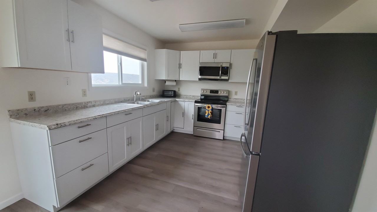 1400 Sage Ridge Rd #1 - Photo 2 of 30