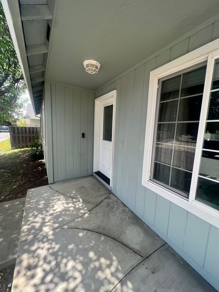 1108 Pheasant Way #1 - Photo 2 of 26