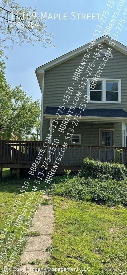 11169 Maple St - Photo 2 of 36