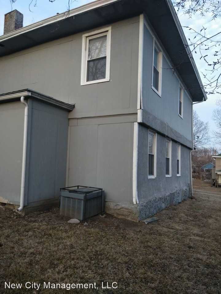 3318 Flora Ave - Photo 2 of 24