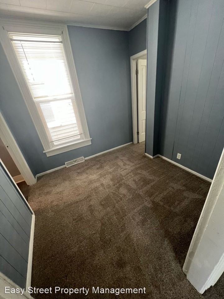 503 S Gertrude St - Photo 2 of 14