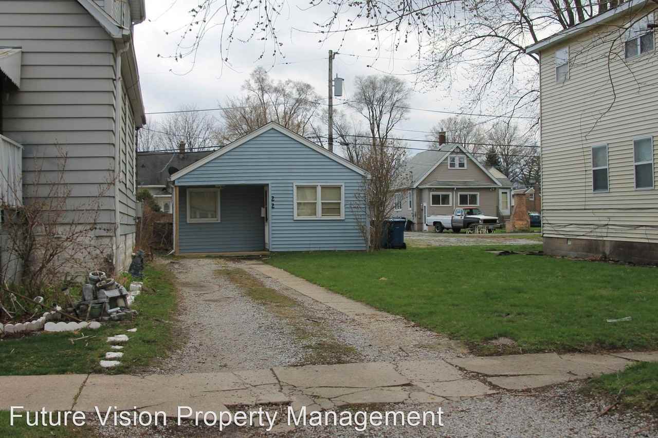 22 W 37th St - Photo 2 of 14