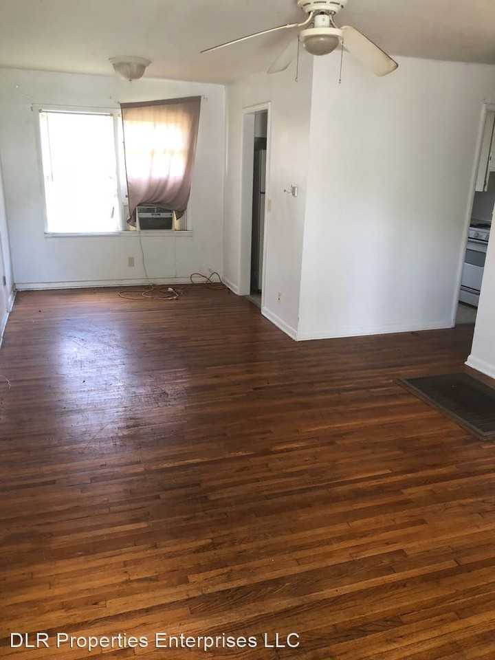 2419 N Urbana Ave - Photo 2 of 6