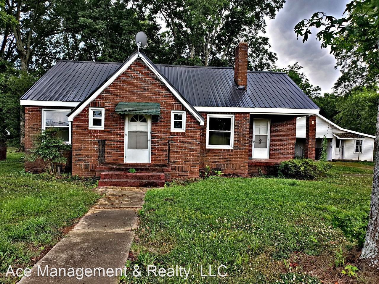 5682 Highway 36 W - Photo 2 of 15