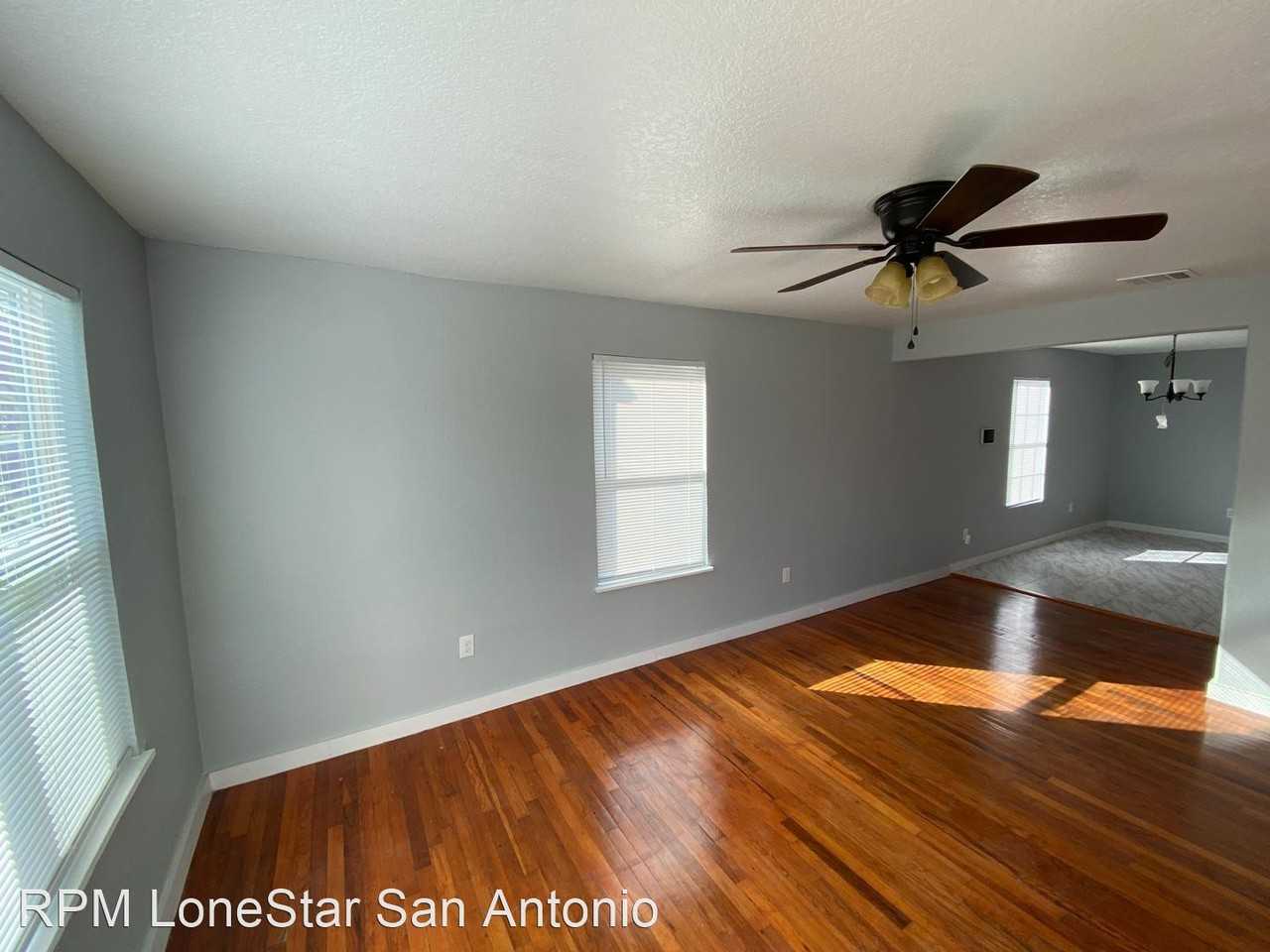 243 Octavia Pl - Photo 2 of 22