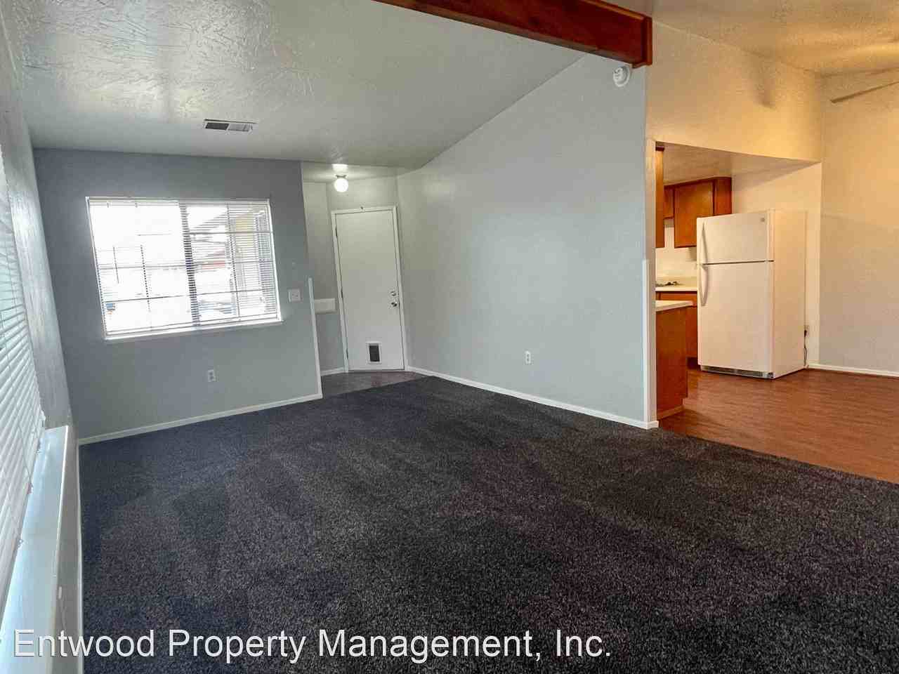 1045-1055 Toomes Ave - Photo 2 of 19