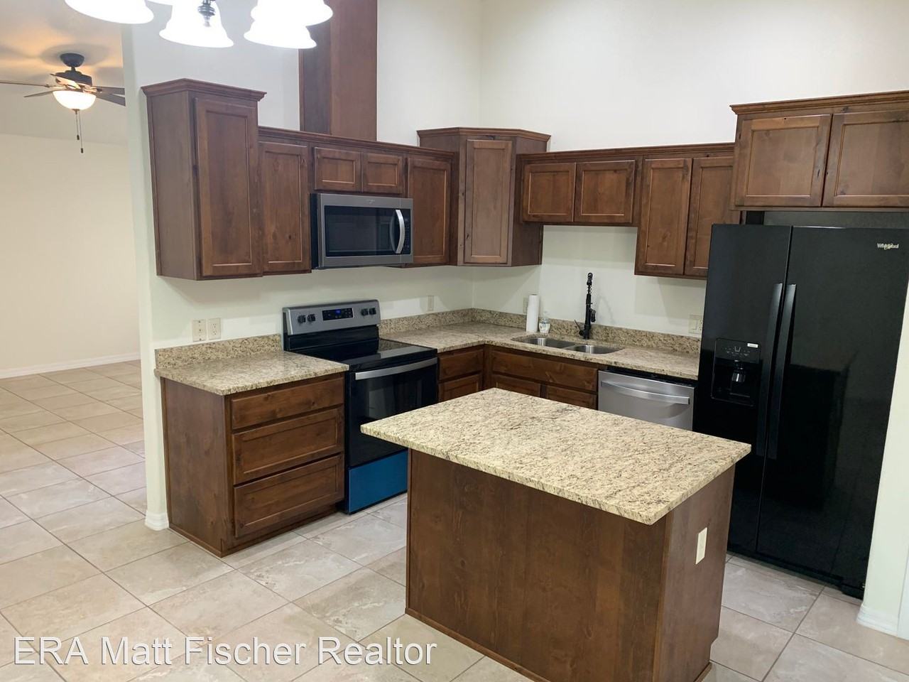 8671 E 40th Ln - Photo 2 of 11