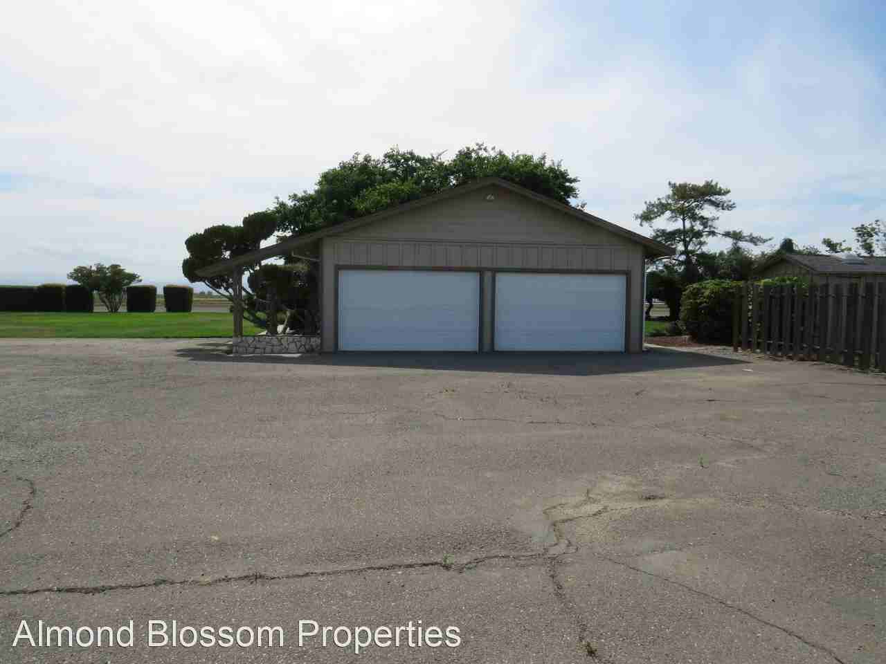 6724 County Road 60 - Photo 3 of 34