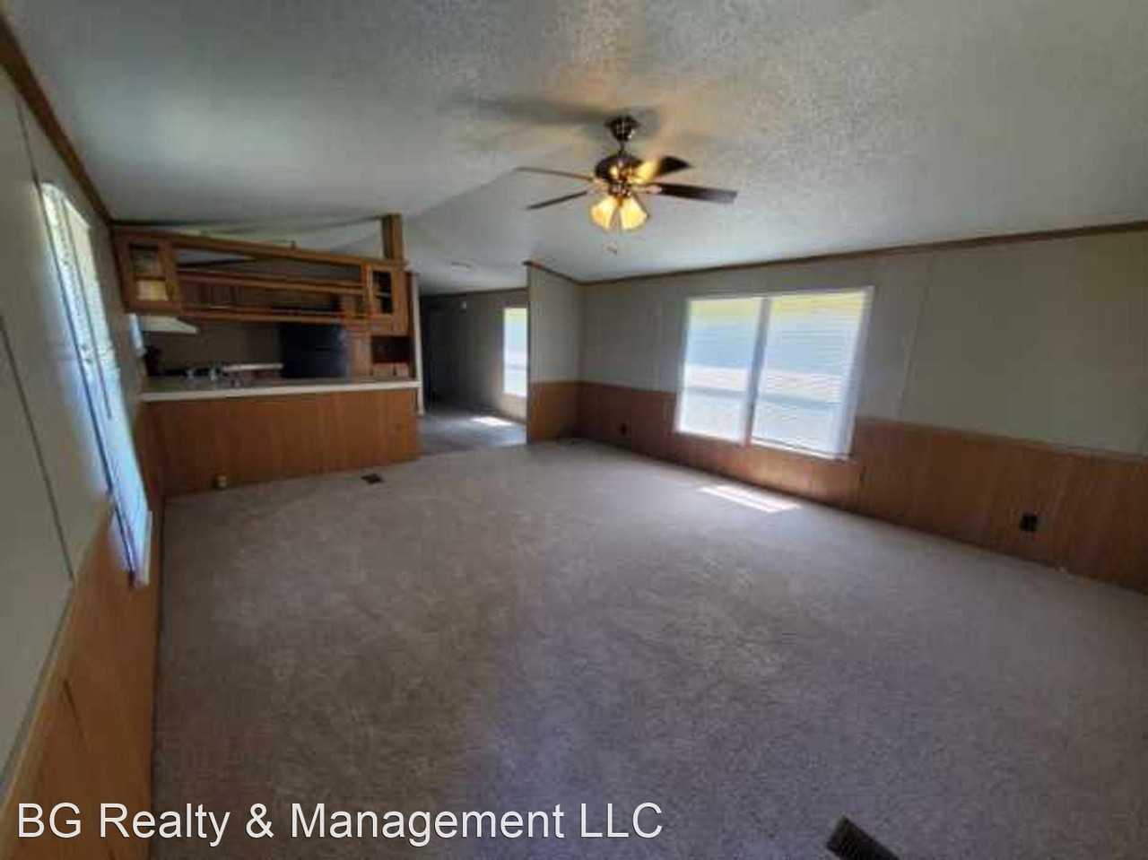 292 Kelly Ln - Photo 2 of 9