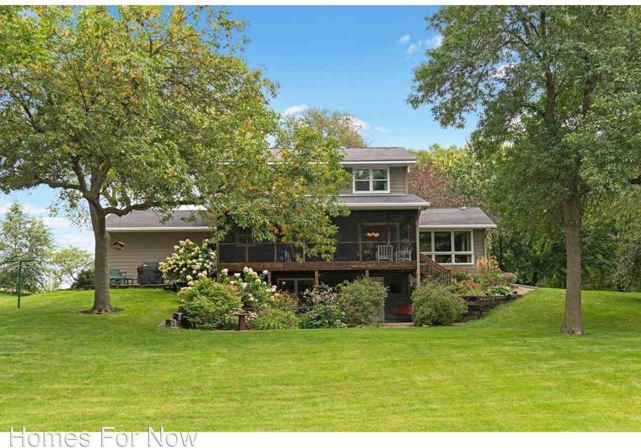 22516 Natchez Ave - Photo 3 of 11